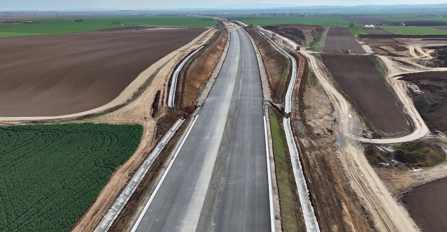 Autostrada transilvania: Tronson abandonat bechtel, o cursă contra cronometru
