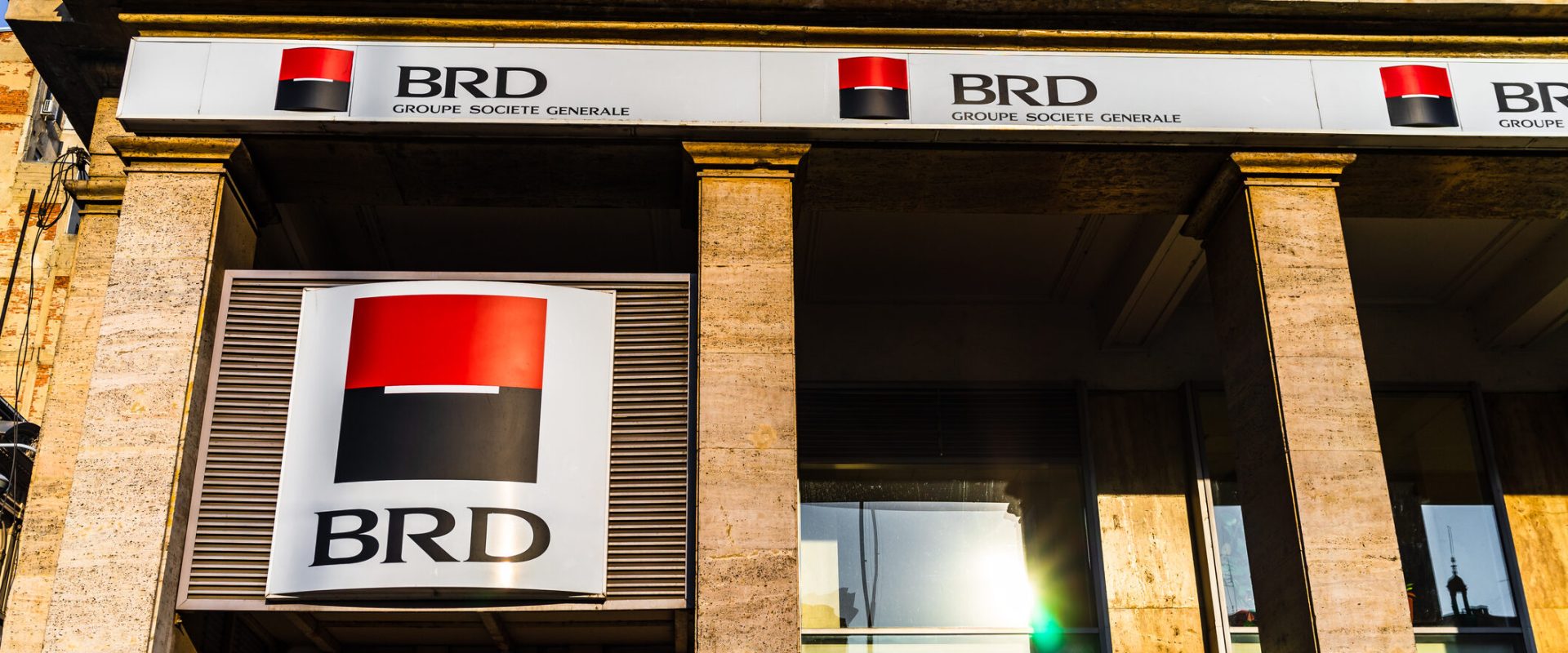 Beneficii ascunse pentru clienții BRD cu buletin cu cip. Ce primesc gratuit