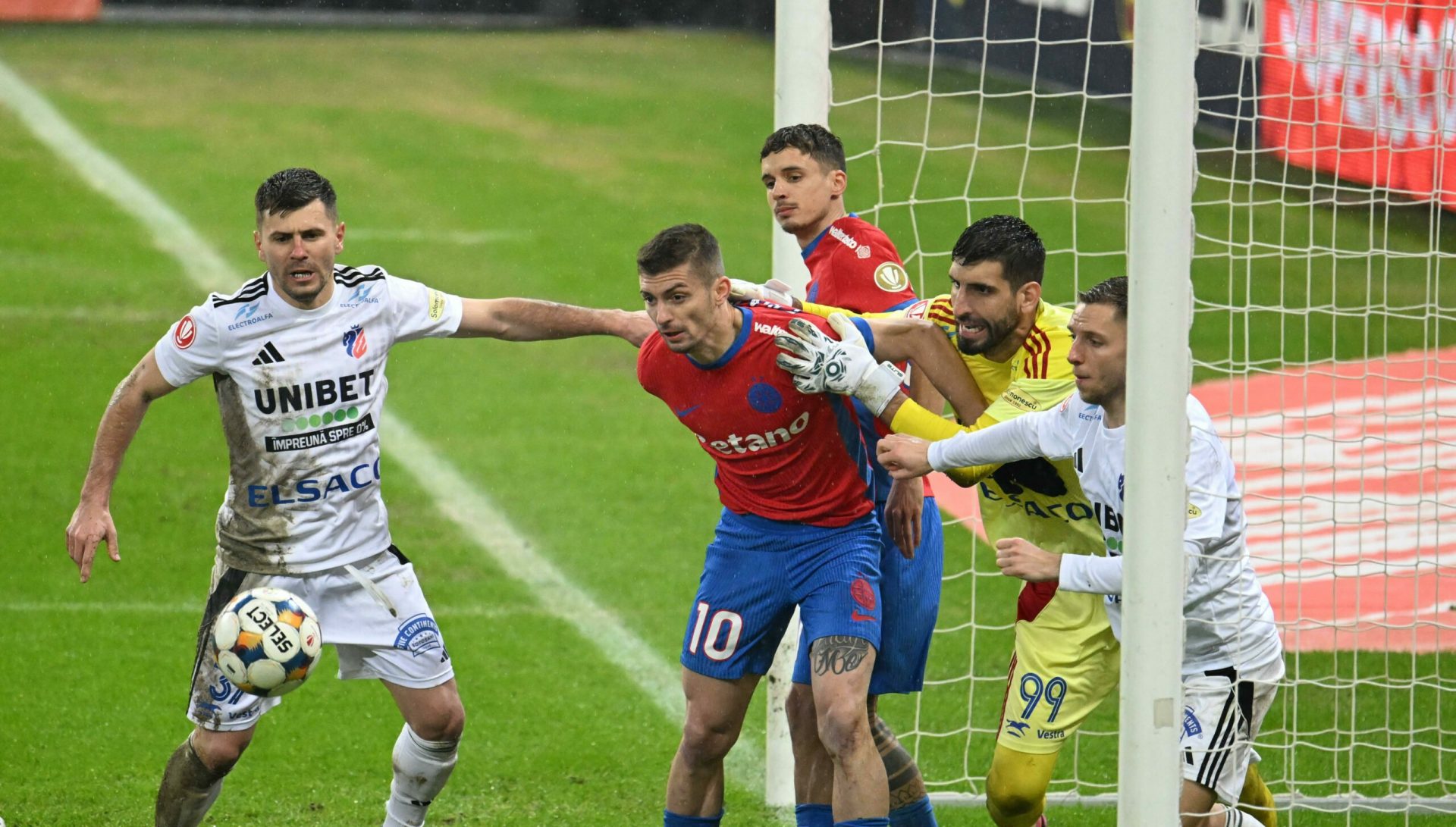 FC Botoșani și FCSB se înfruntă în etapa a treia din play-out-ul Superligii, vineri, 3 aprilie 2026, de la ora 20:30, pe Stadionul Municipal din Botoșani