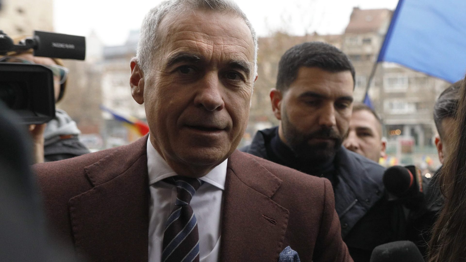 Călin Georgescu, apel dramatic la PSD, PNL și AUR: „Momentul e critic”