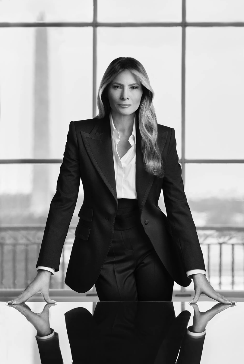 Melania Trump rupe tăcerea: N-am avut nicio legătură cu Epstein