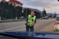 Polițista din Târgu Ocna, acuzată de abuz: Șofer amendat deși trecuse pe verde