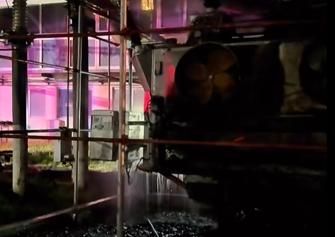 Incendiu violent la ELCEN: București, fără căldură. CET Grozăvești, repornită de urgență