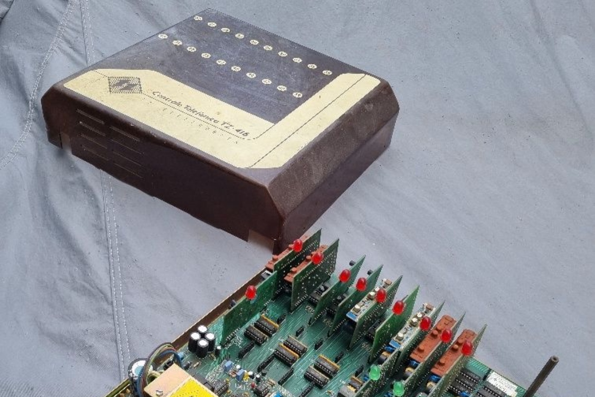 Centrala telefonică din comunism: Cât plătești în 2026 pentru nostalgia retro