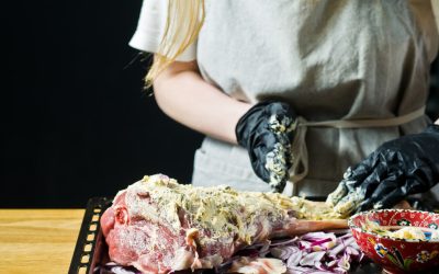 Cele mai bune rețete de ciorbă și friptură de miel pentru masa de Paște: Sfaturi esențiale de la bucătari experimentați