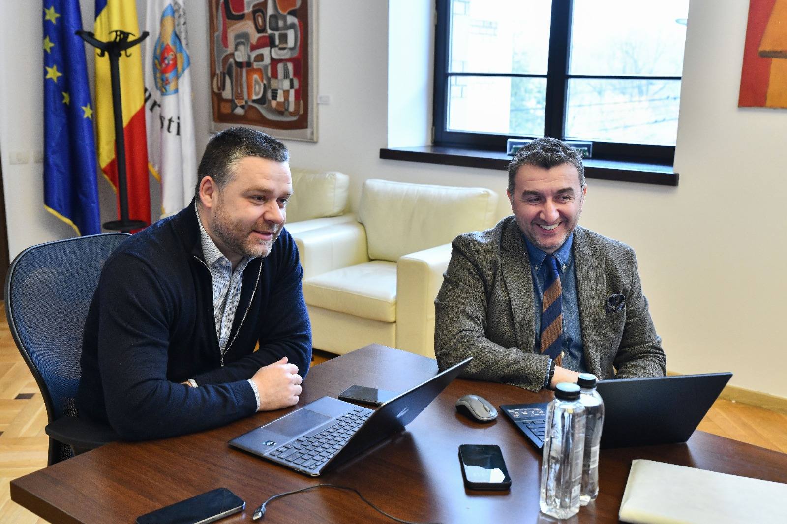 Ciucu și Moldovan, discuții despre infrastructură: Pasajul Ciurel, Prelungirea Ghencea și Serele Militare, pe agenda ediliilor Primarul General al Capitalei, Ciprian Ciucu, și primarul interimar al Sectorului 6, Paul Moldovan, s-au întâlnit miercuri pentru a discuta despre proiectele prioritare de infrastructură