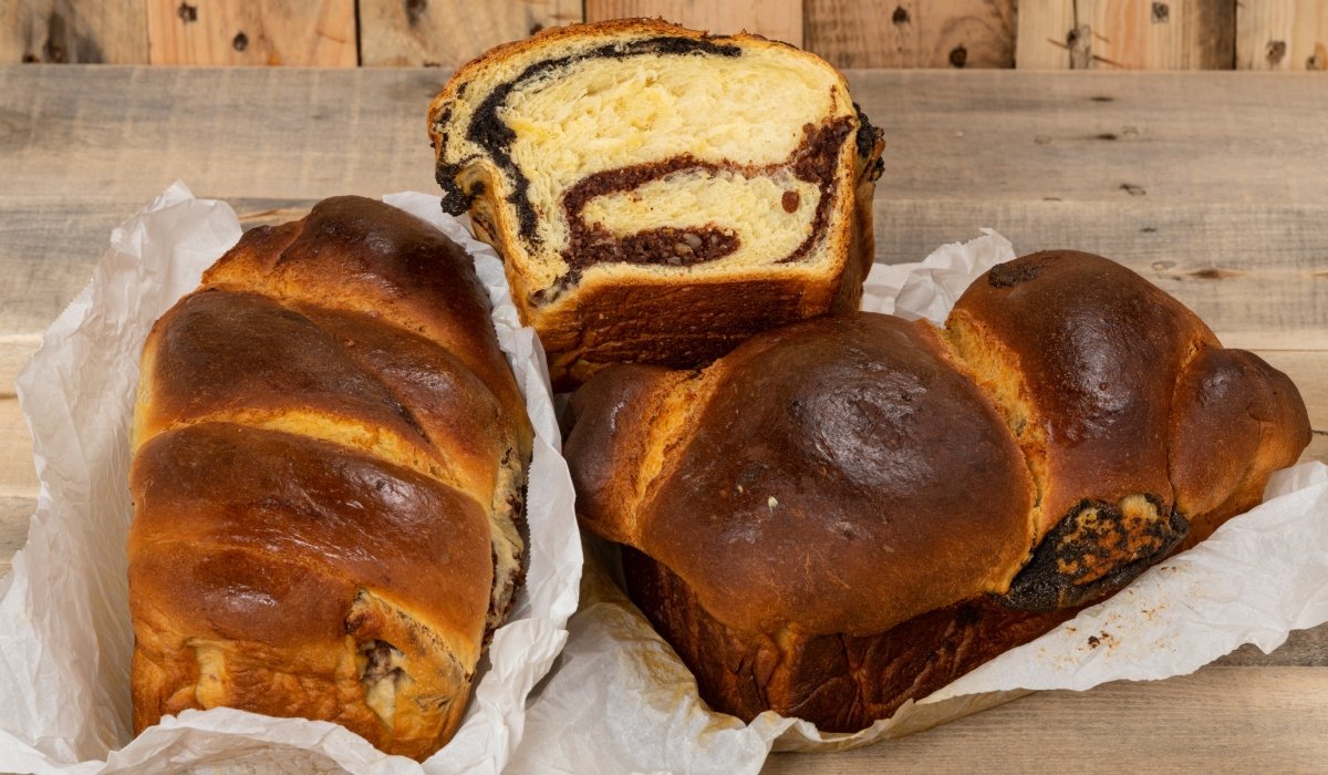 Cum să păstrezi cozonacul PROASPĂT luni de zile: Secretul gospodinelor