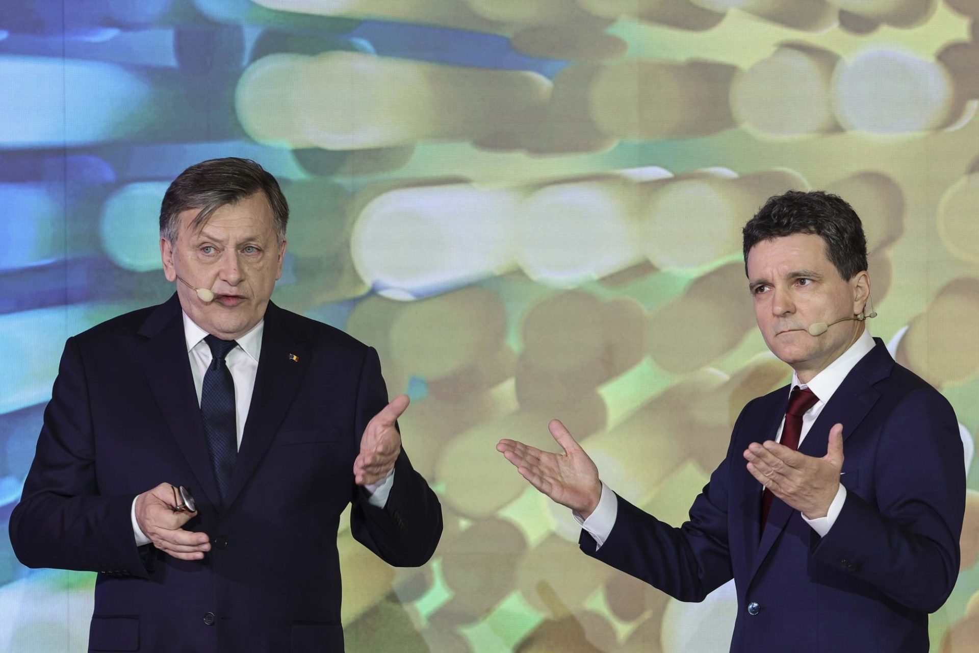 Crin Antonescu, apărare fulgerătoare pentru Nicușor Dan: „Trădarea”, un teatru ieftin