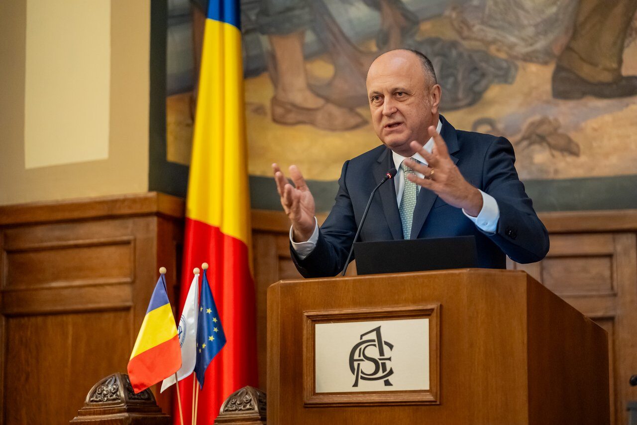 Antreprenorii cer predictibilitate, pe fondul tensiunilor politice O delegație a Confederației Patronale Concordia, organizație ce reunește unii dintre cei mai importanți oameni de afaceri din România, a avut o întâlnire cu președintele Partidului Social Democrat (PSD), Sorin Grindeanu