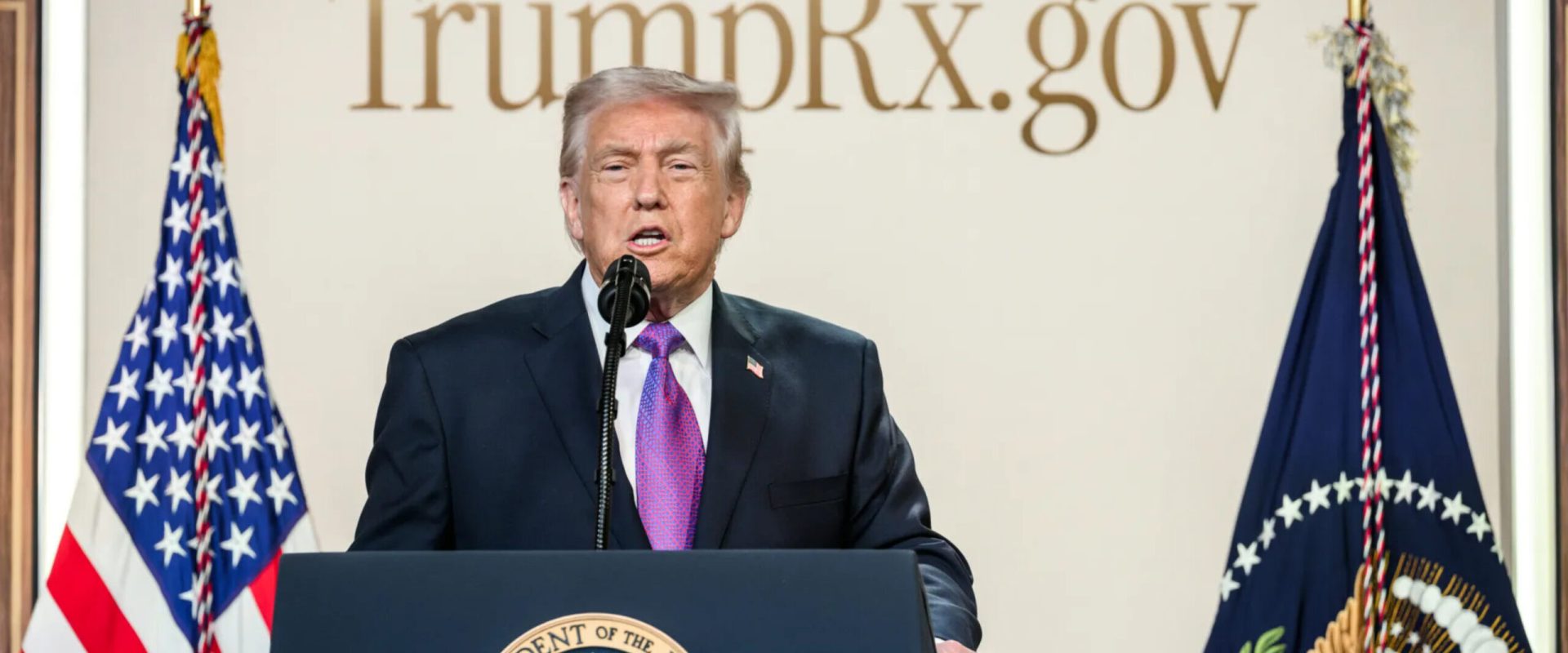 SUA și Iranul, la negocieri de pace. Trump: „Vom deschide Strâmtoarea Ormuz!”