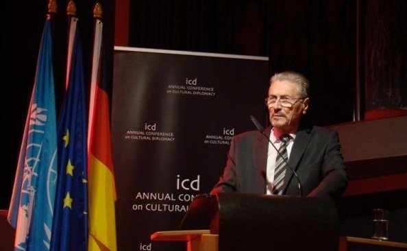 Institutul Levantului, sinecură cu nume nou, sub umbrela „pace”: Senatul a votat