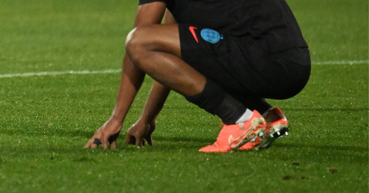 E pedepsit Ngezana? De ce a ratat sud-africanul toate meciurile în mandatul lui Rădoi la FCSB: „Mirel face echipa în funcție de asta”