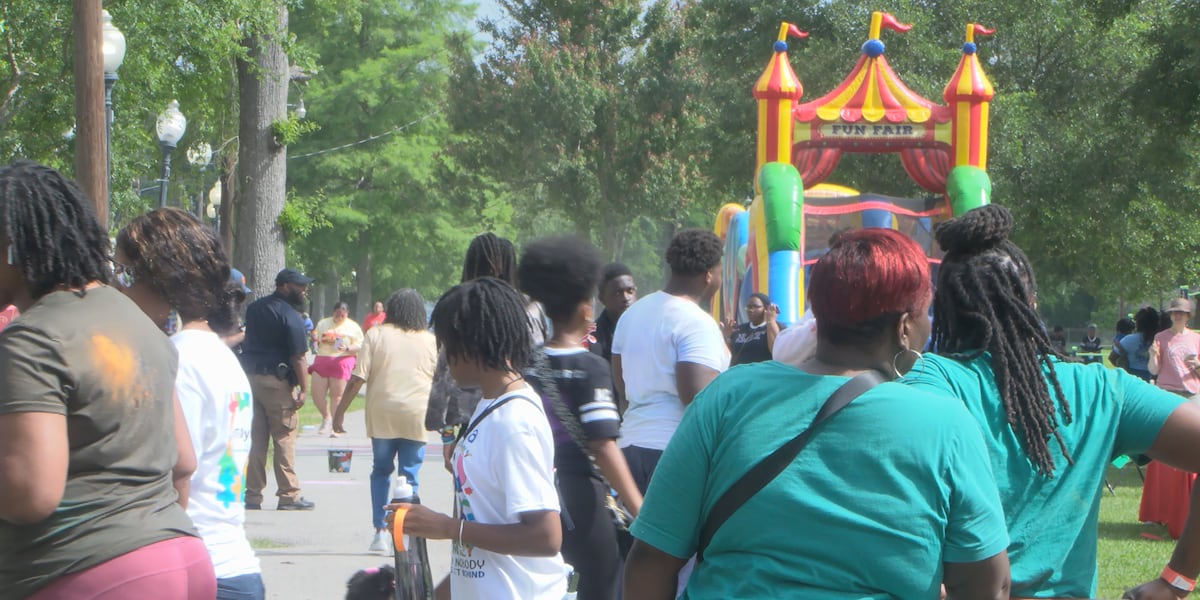 Cum A construit o mamă o comunitate pentru familiile cu autism