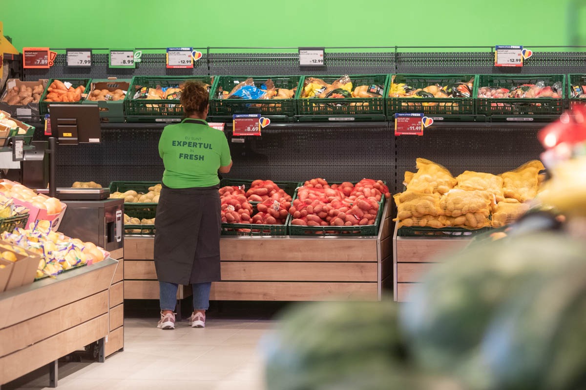 Când te poți duce la cumpărături de Paște 2026? Programul magazinelor