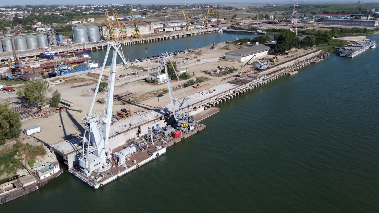 Lucrările de modernizare a Portului BRAILA au fost finalizate după aproape doi ani și jumătate, cu scopul de a integra hub-ul în fluxurile internaționale de mărfuri