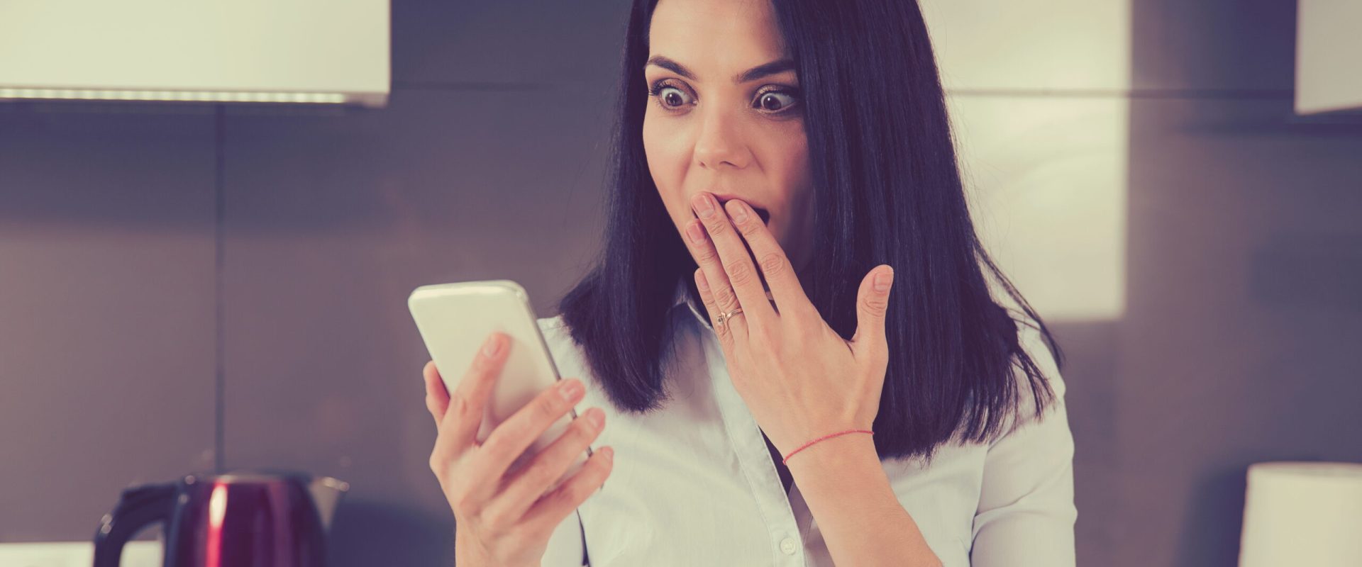 Atenție, români cu mobilul! Informații periculoase: Rămâi fără bani