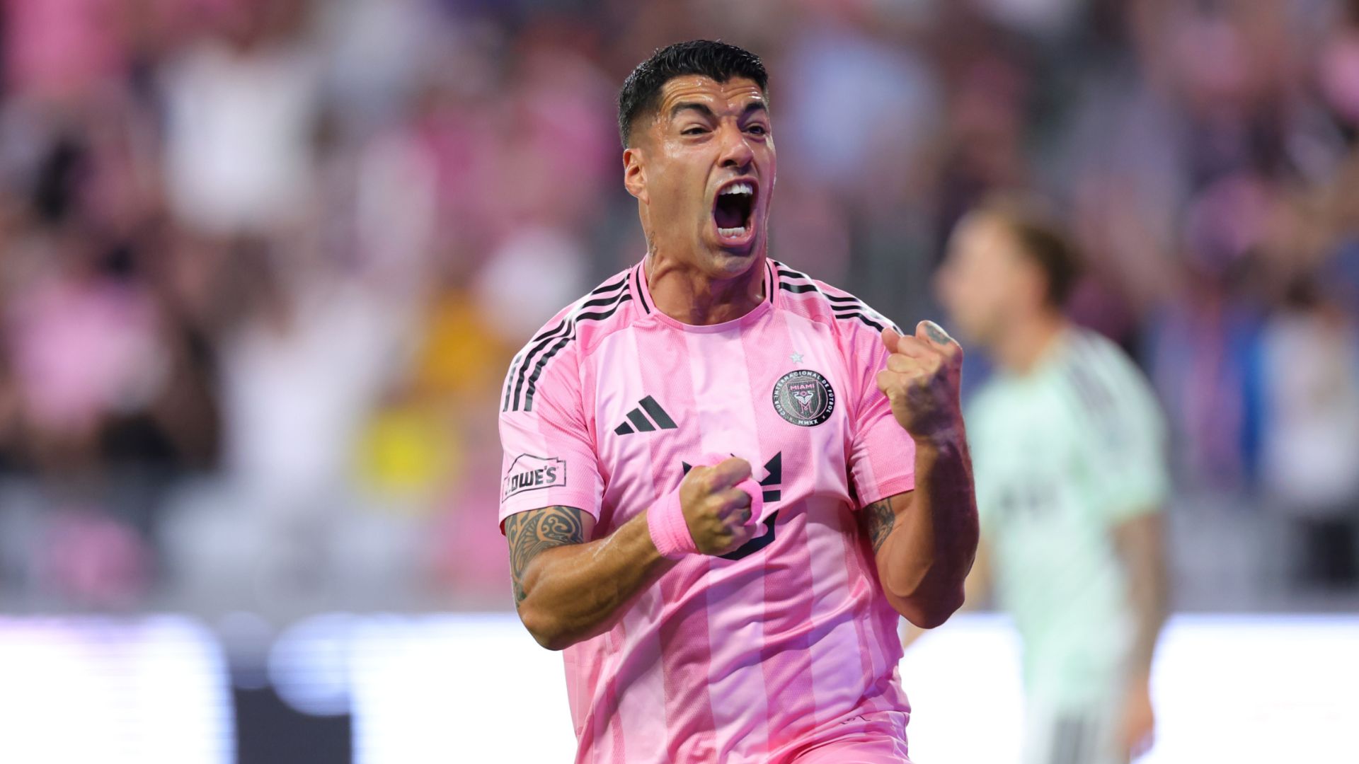 MIAMI, SALVATĂ DE SUAREZ ÎN DEBUTUL PE NOUA ARENĂ, CU Messi PRINTRE MARCATORI Floridianii de la Inter Miami au smuls un egal, scor 2-2, în meciul inaugural pe noua arenă, în fața celor de la Austin FC