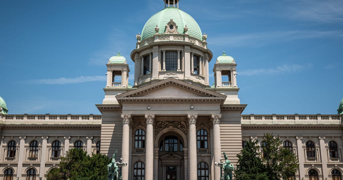 UE: Serbia riscă 1,5 miliarde € din cauza derapajelor democratice – POLITICO