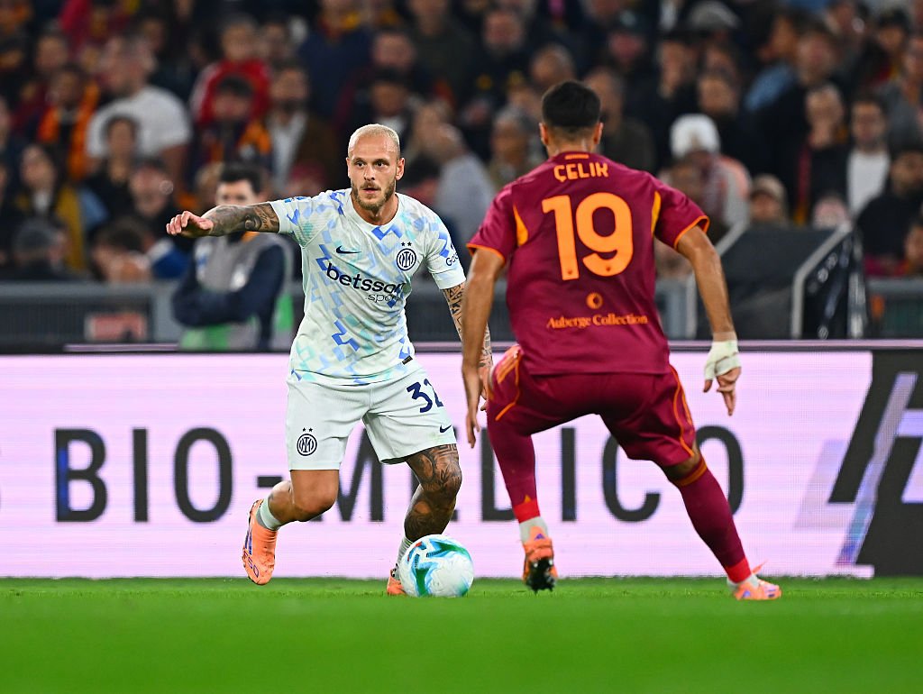 IA prezice: Inter versus Roma, duel crucial pentru lupta la titlu în Serie A Duelul dintre INTER și ROMA, programat duminică, la ora 20:45, la San Siro, este analizat de inteligența artificială (IA) Gazzetta AI Predictor, oferind o perspectivă interesantă asupra meciului