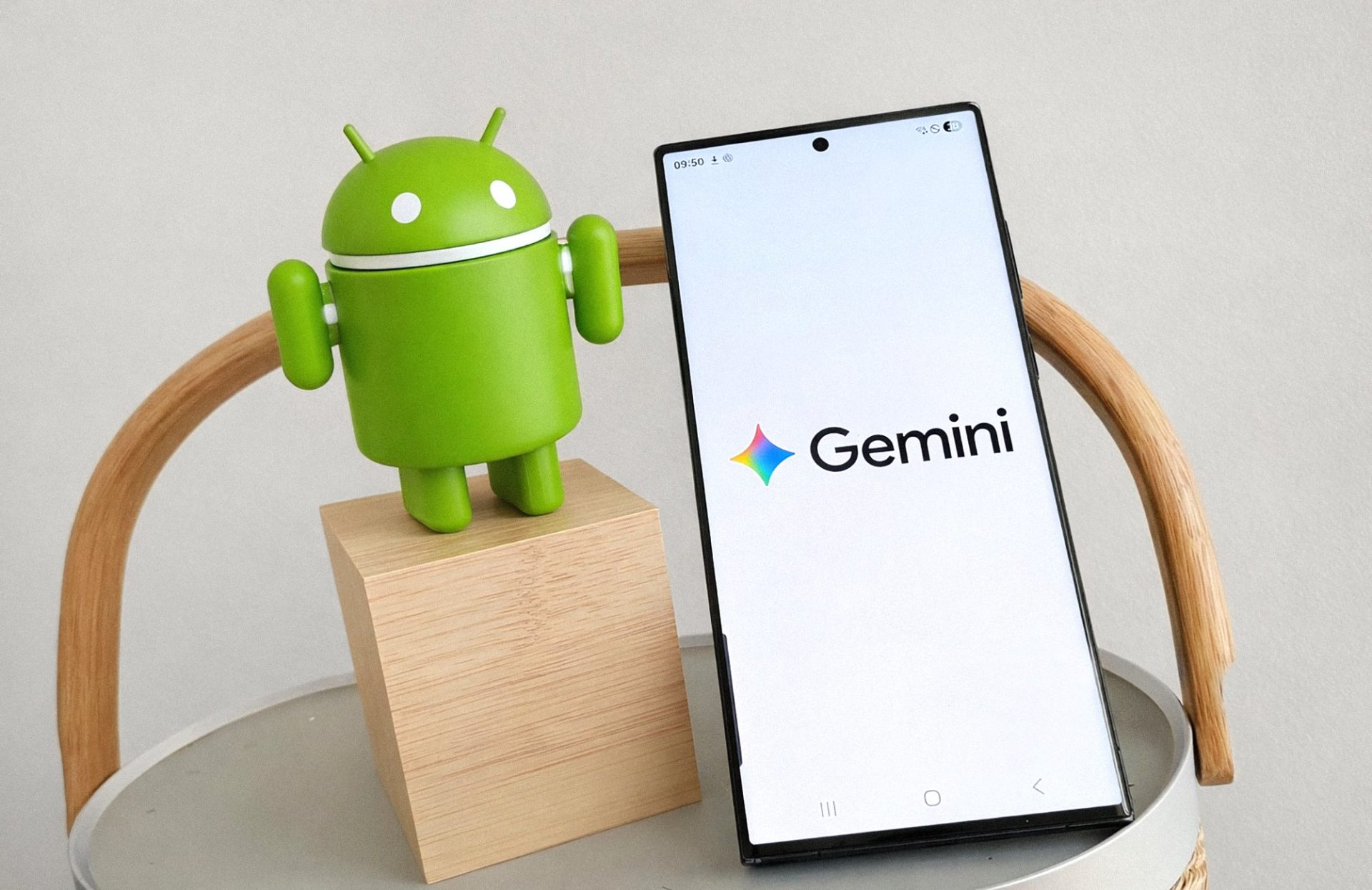 Google lansează o interfață Gemini restilizată, mai compactă și mai ușor de utilizat, conform noilor informații apărute