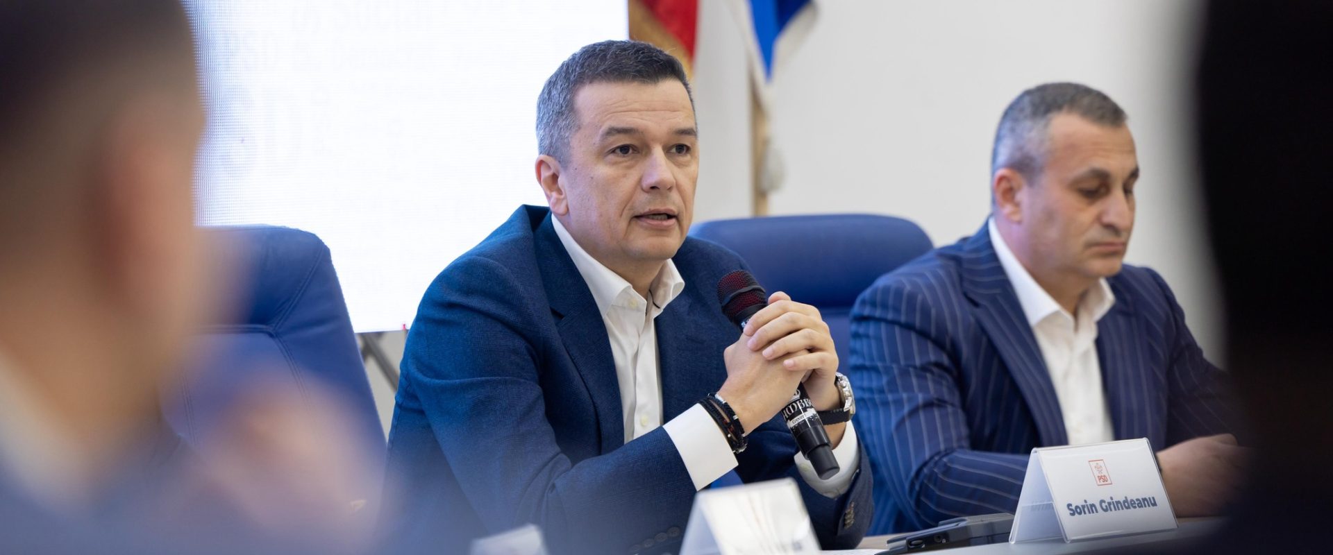 Grindeanu, ATAC DUR la adresa premierului: “Vinde tot, nu doar companiile profi”