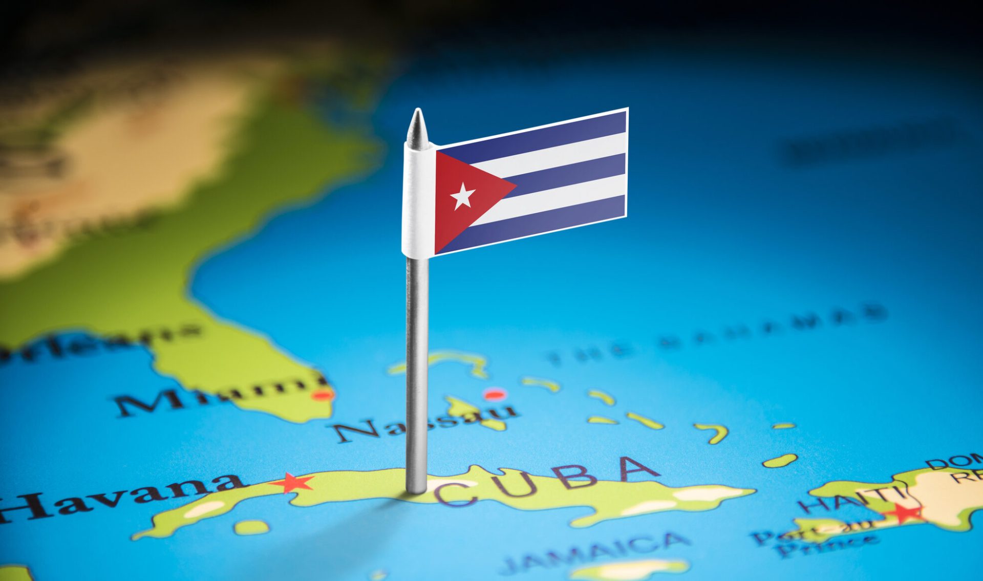 Cuba începe dialogul cu SUA, pe fondul embargoului și tensiunilor