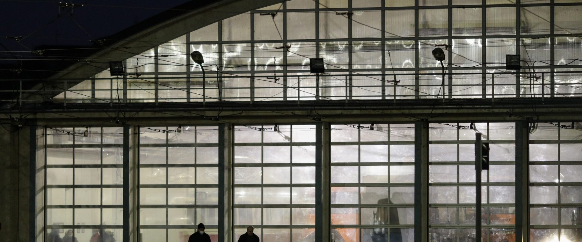 STB schimbă programul: 4 zile de lucru, salarii mai mici din București