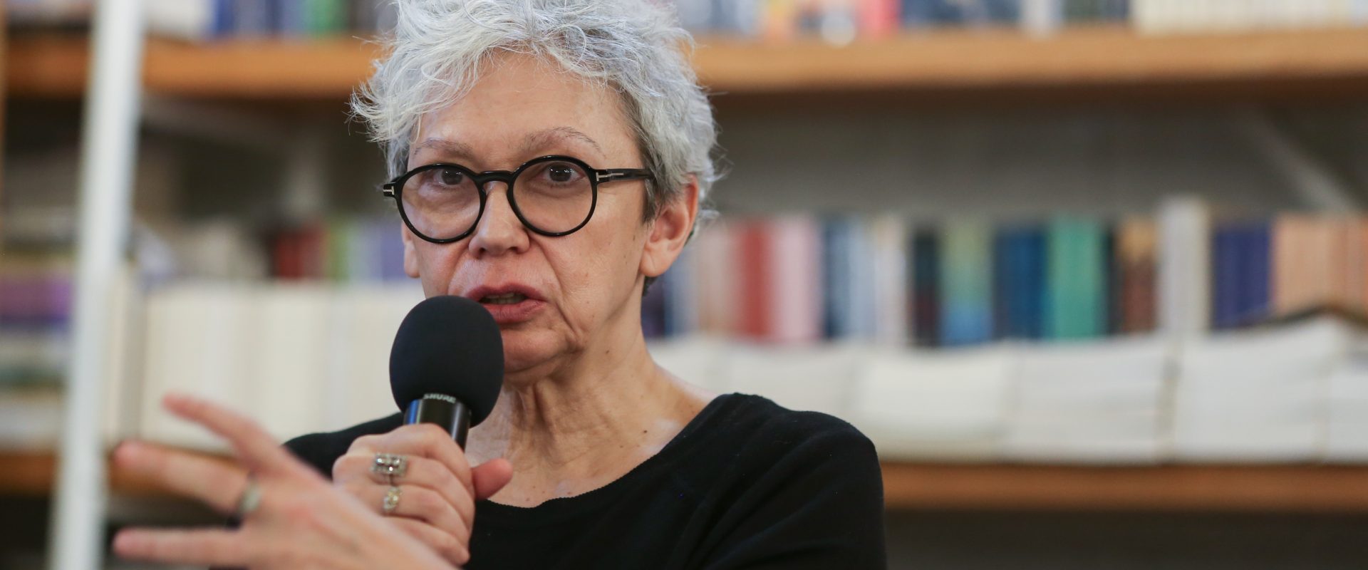 Oana Pellea, revoltată de afișul cu Nea Marin: „Ce țară e asta?” Managerul localului răspunde