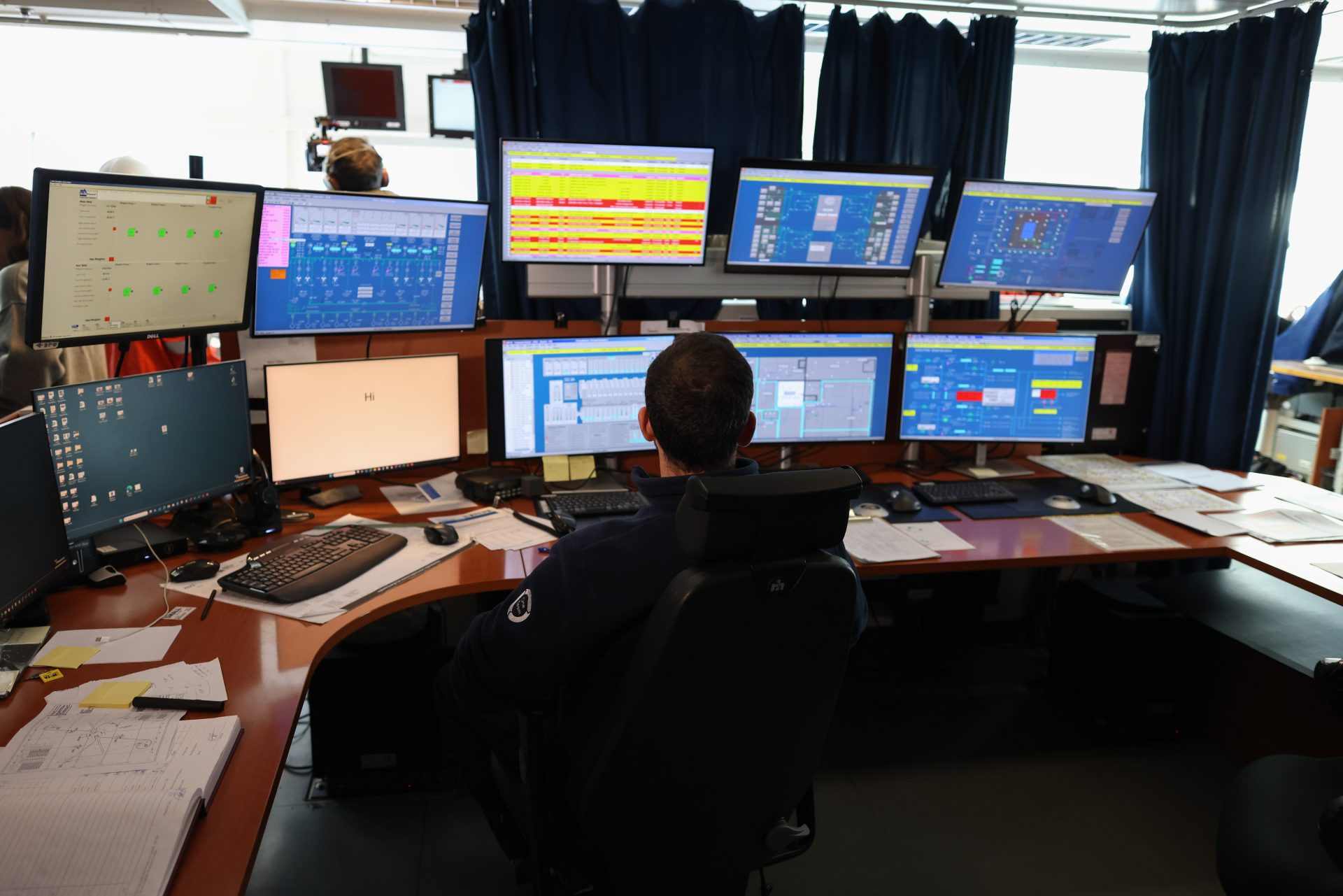 OMV Petrom își construiește echipa pentru exploatarea gazelor din Marea Neagră Compania OMV Petrom își definitivează echipa care va gestiona operarea gazelor din Marea Neagră, pe măsură ce proiectul Neptun Deep se apropie de faza de producție, estimată pentru anul 2027