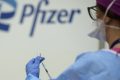 Vaccinații Pfizer, incapabili să muncească: 1.200 euro/lună până la pensie