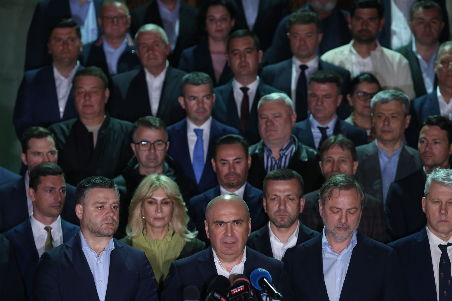 Liberalii tranșează: Ce premier propun dacă Guvernul cade prin moțiune