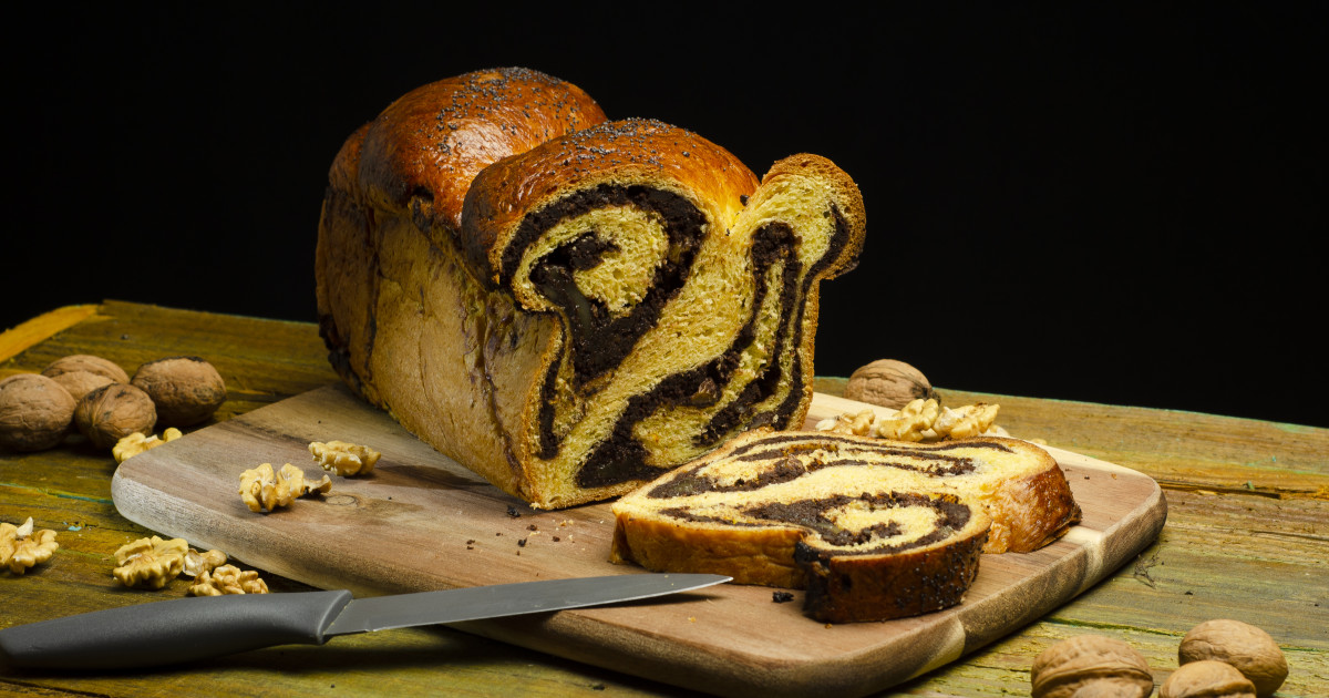 Cozonac rămas? Bucătari celebri dezvăluie rețete rapide pentru un deliciu pascal!