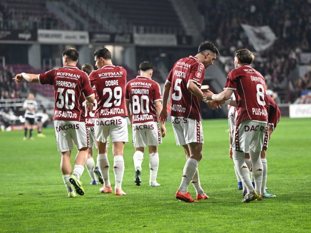 Lovitură grea pentru Rapid: Un jucător cheie, OUT pentru următorul meci