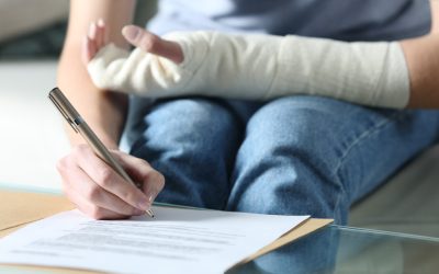 CNAȘ înăsprește controlul concediilor medicale: Medici, sub lupa