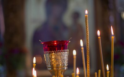 Sâmbăta Mare 2026: Tradiții-cheie pentru noaptea de Înviere în România