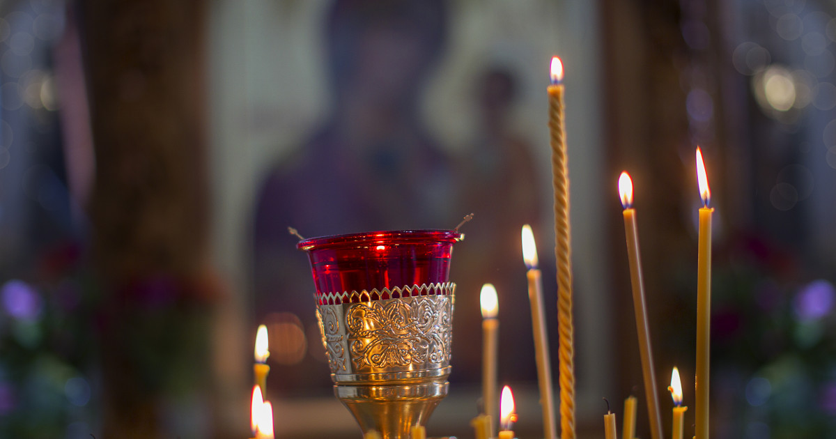 Sâmbăta Mare 2026: Tradiții-cheie pentru noaptea de Înviere în România