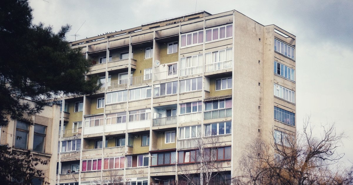 Guvernul A Aprobat Scumpirea Chiriilor La Locuințele De Stat, Modificarea Tarifelor, După 17 Ani București – Chiriașii locuințelor de stat se vor confrunta cu majorări semnificative ale chiriilor, după ce Guvernul a aprobat, joi, actualizarea tarifelor