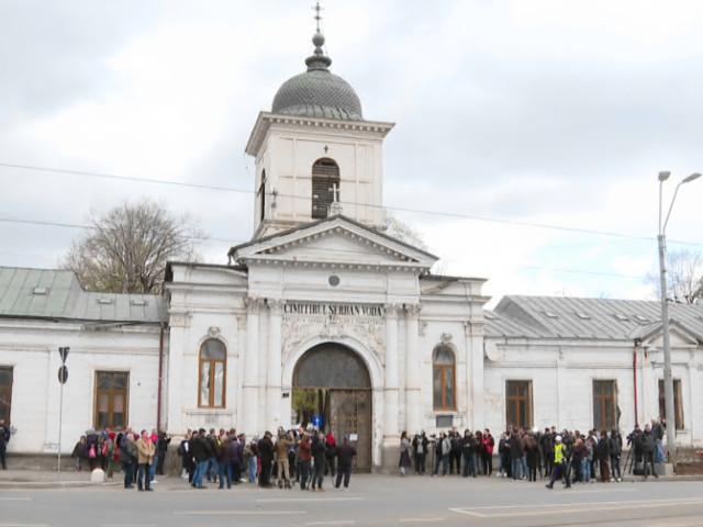 Mircea Lucescu, condus pe ultimul drum: Gestul emoționant de la Bellu