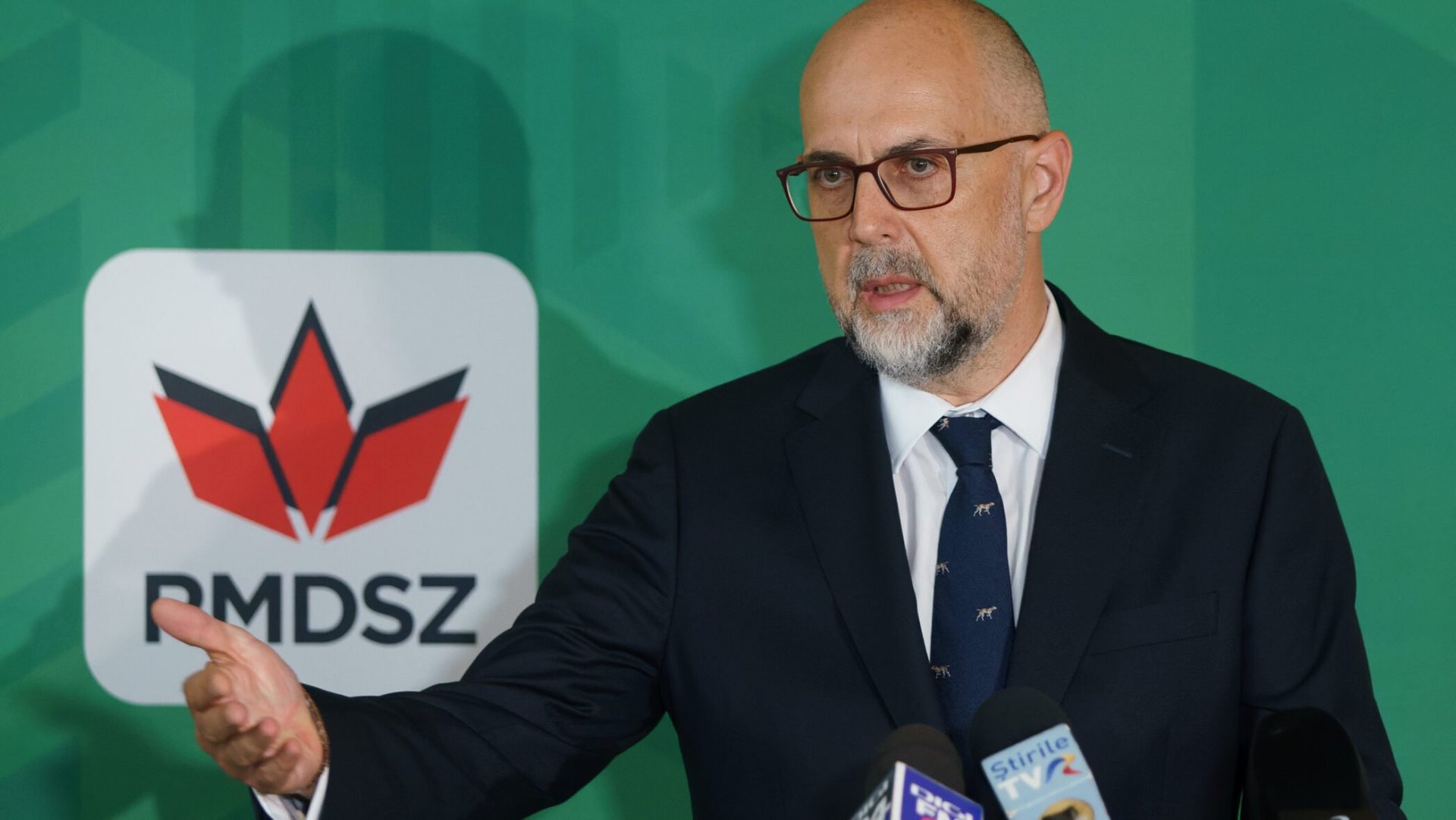 Magyar, după victoria Tisza, negociază cu UDMR și-l cheamă pe Kelemen Hunor