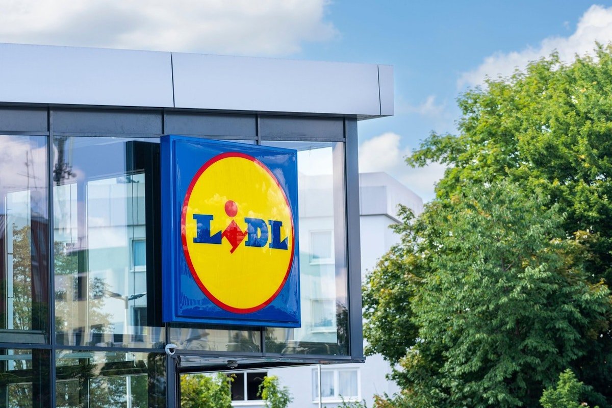 Lidl te răsfață de Paște: Cupon de 50 lei și reduceri de până la 38%