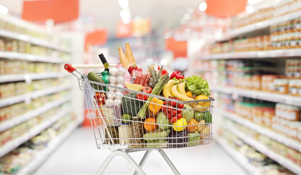 Lista neagră a fructelor și legumelor: Ce alegi să mănânci în România?