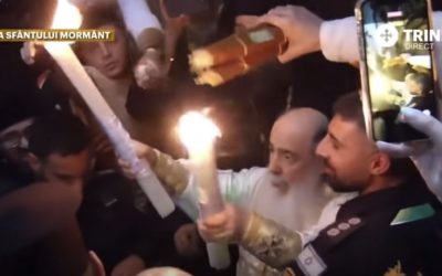 Sfânta Lumină a ajuns la București: Flacăra de la Ierusalim, în România