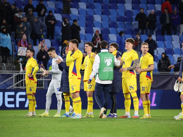 Ironii usturătoare la adresa unui fotbalist român după eșecul cu Slovacia Echipa națională de fotbal a României a suferit o înfrângere în meciul disputat împotriva Slovaciei, iar reacțiile nu au întârziat să apară