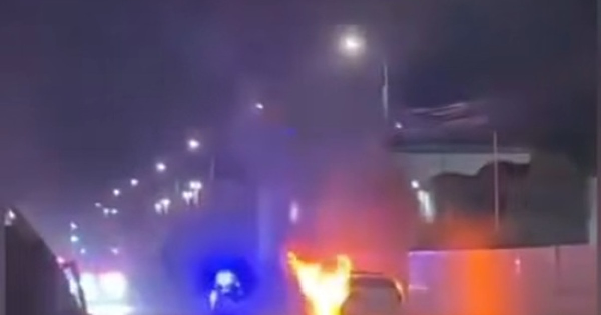 Mașină de poliție, incendiu în trafic: Sindicatul acuză mentenanța proastă, igpr reacționează