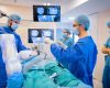Robotul salvează o femeie: Operație spectaculoasă la Cluj, cu precizie milimetrică