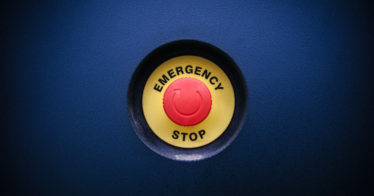 Europa, fără control digital: „Kill switch”-ul american controlează datele