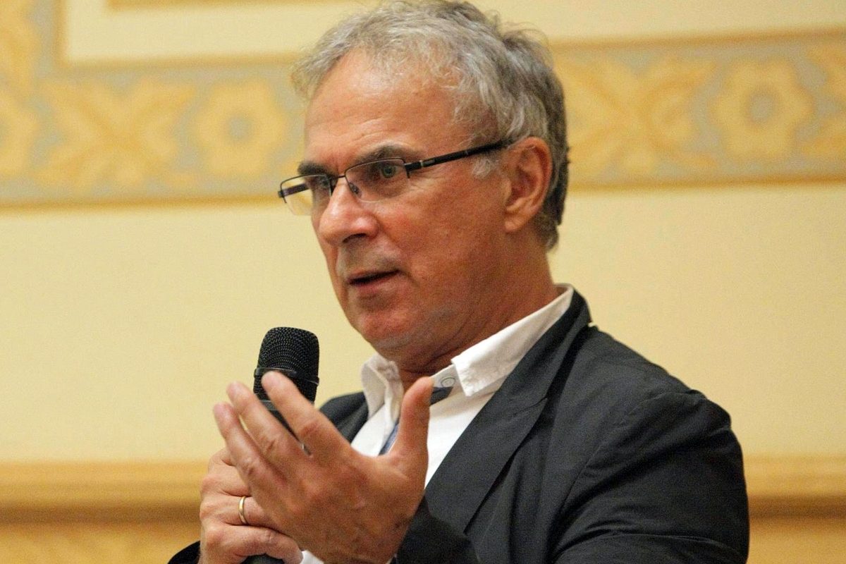 Andruh, președintele Academiei Române, vrea sancțiuni pentru plagiat: Inclusiv conducătorii de doctorat