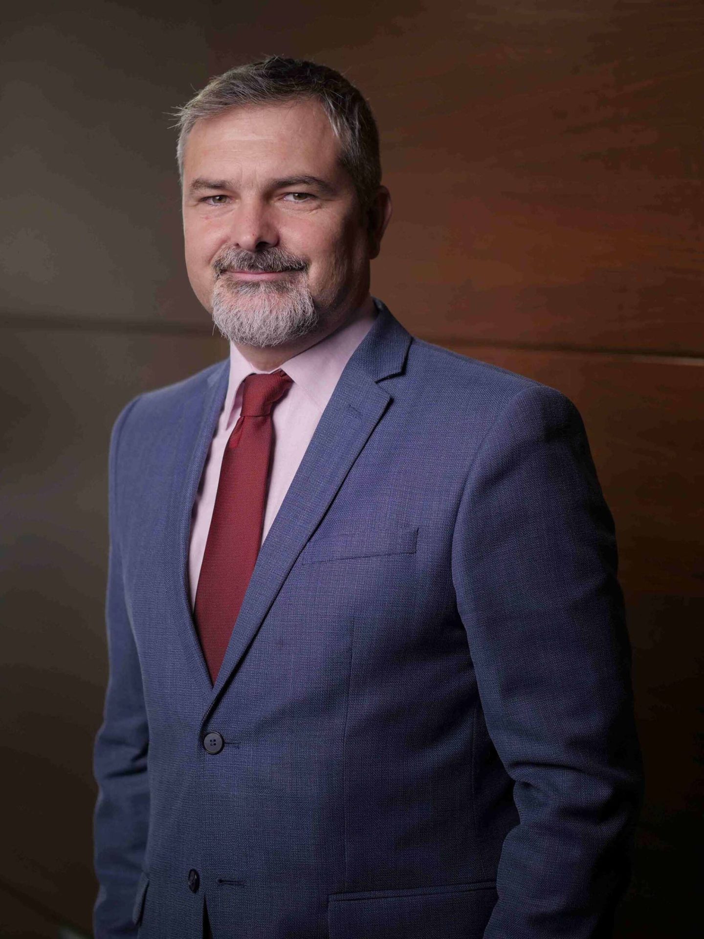 Claret Credit: Vânzări explozive în 2025! Strategia locală, un succes de 150%