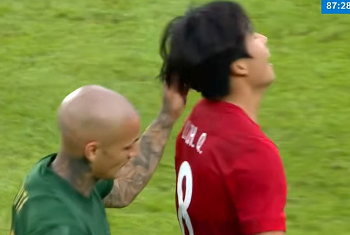 Alexandru Mitriță, suspendat și amendat în China pentru un gest surprinzătornnExtrema stânga română Alexandru Mitriță a fost sancționat drastic de către autoritățile fotbalistice chineze, după un incident petrecut în timpul unui meci din prima ligă