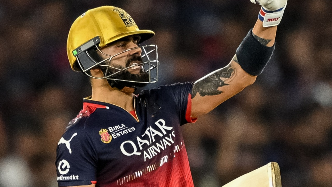 Virat Kohli, șut de șase peste Trent Boult în IPL 2026